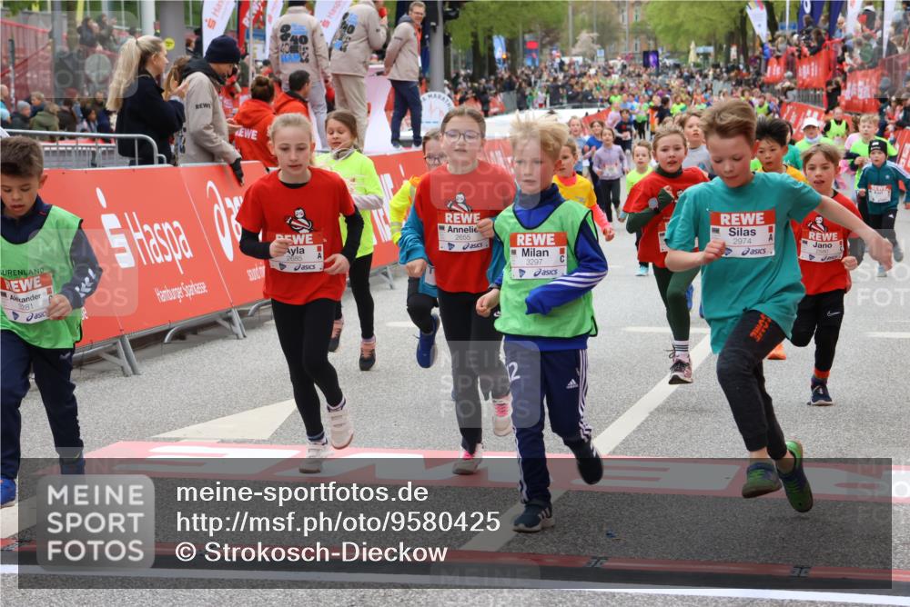 25.04.2026 - Das Zehntel Strokosch-Dieckow http://msf.ph/oto/9580425 25.04.2026 08:58:49 Ziel 1159, 1399, 1538, 1543, 1552, 1656, 2373, 2561, 2580, 2655, 2685, 2821, 2916, 2974, 3067, 3086, 3281, 3297, 3710, 3804, 3817, 3894, 1159, 1399, 1538, 1543, 1552, 1656, 2373, 2561, 2580, 2655, 2685, 2821, 2916, 2974, 3067, 3086, 3281, 3297, 3710, 3804, 3817, 3894 meine-sportfotos.de