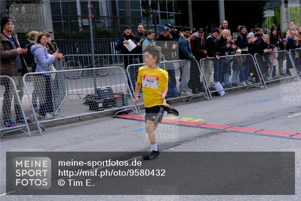 25.04.2026 - Das Zehntel Tim E. http://msf.ph/oto/9580432 25.04.2026 12:47:02 Ziel 11832 meine-sportfotos.de