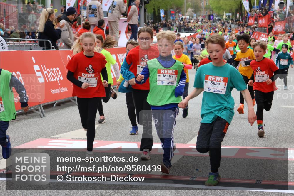 25.04.2026 - Das Zehntel Strokosch-Dieckow http://msf.ph/oto/9580439 25.04.2026 08:58:49 Ziel 1159, 1399, 1538, 1543, 1552, 1656, 2373, 2561, 2580, 2655, 2685, 2821, 2916, 2974, 3067, 3086, 3281, 3297, 3710, 3804, 3817, 3894, 1159, 1399, 1538, 1543, 1552, 1656, 2373, 2561, 2580, 2655, 2685, 2821, 2916, 2974, 3067, 3086, 3281, 3297, 3710, 3804, 3817, 3894 meine-sportfotos.de