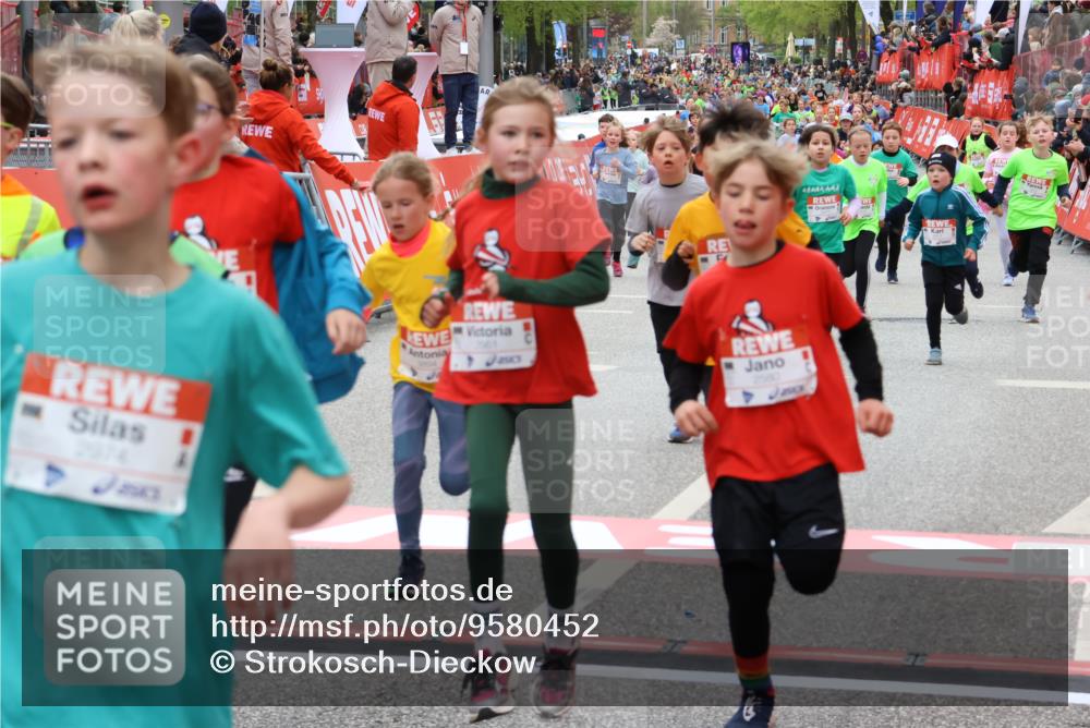 25.04.2026 - Das Zehntel Strokosch-Dieckow http://msf.ph/oto/9580452 25.04.2026 08:58:51 Ziel 1159, 1399, 1543, 1552, 1656, 2373, 2561, 2580, 2655, 2685, 2821, 2916, 2947, 2974, 3086, 3281, 3297, 3710, 3894, 1159, 1399, 1543, 1552, 1656, 2373, 2561, 2580, 2655, 2685, 2821, 2916, 2947, 2974, 3086, 3281, 3297, 3710, 3894 meine-sportfotos.de
