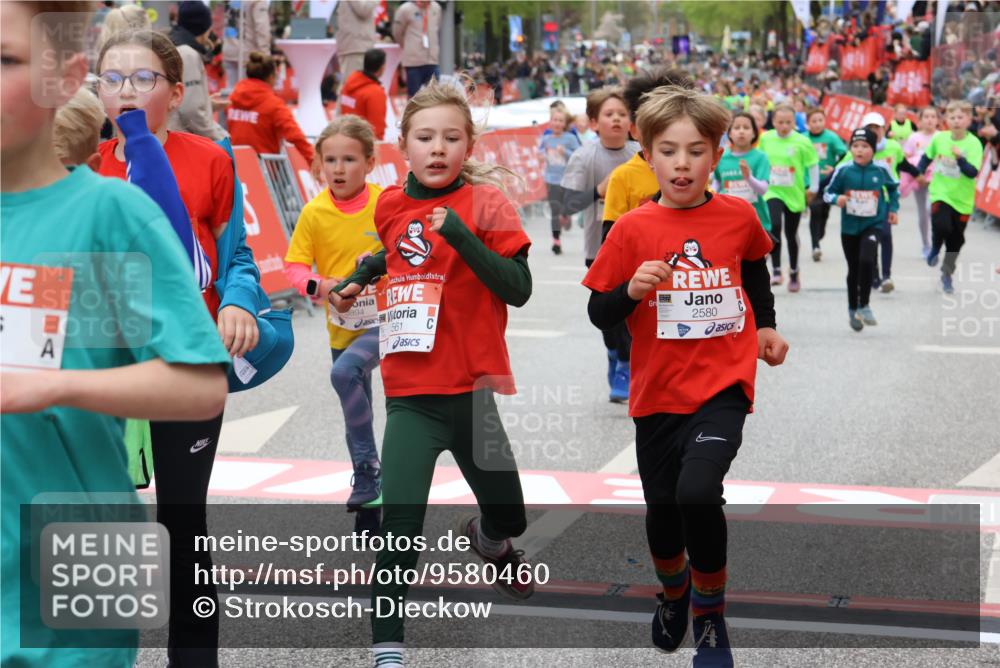 25.04.2026 - Das Zehntel Strokosch-Dieckow http://msf.ph/oto/9580460 25.04.2026 08:58:51 Ziel 1159, 1399, 1543, 1552, 1656, 2373, 2561, 2580, 2655, 2685, 2821, 2916, 2947, 2974, 3086, 3281, 3297, 3710, 3894, 1159, 1399, 1543, 1552, 1656, 2373, 2561, 2580, 2655, 2685, 2821, 2916, 2947, 2974, 3086, 3281, 3297, 3710, 3894 meine-sportfotos.de