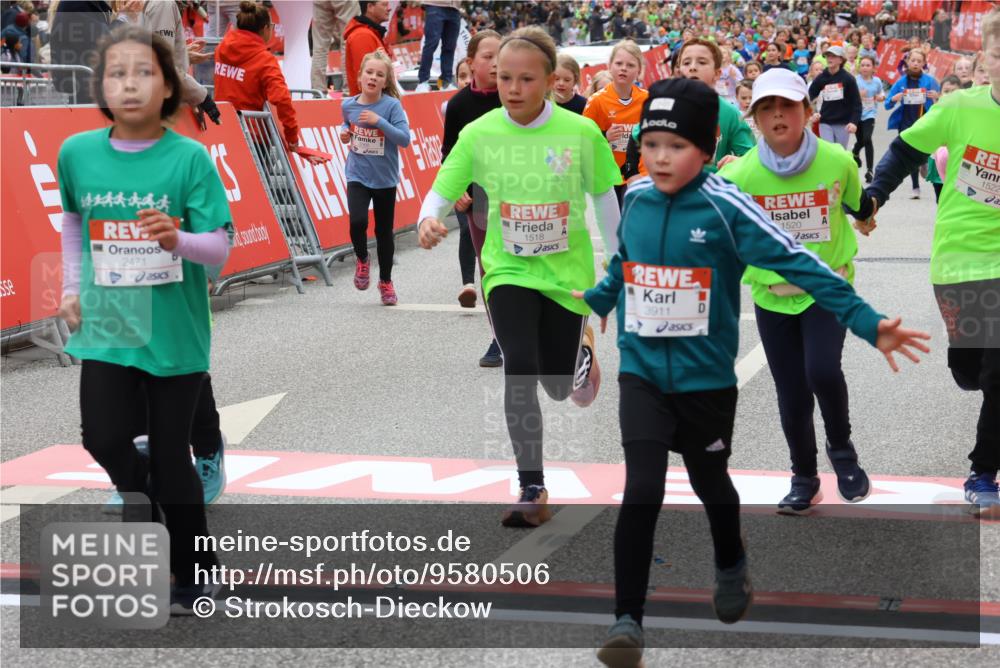 25.04.2026 - Das Zehntel Strokosch-Dieckow http://msf.ph/oto/9580506 25.04.2026 08:58:55 Ziel 1518, 1520, 1522, 1543, 1552, 1733, 2373, 2471, 2476, 2561, 2580, 2655, 2685, 2947, 2974, 3281, 3297, 3710, 3712, 3894, 3911, 1518, 1520, 1522, 1543, 1552, 1733, 2373, 2471, 2476, 2561, 2580, 2655, 2685, 2947, 2974, 3281, 3297, 3710, 3712, 3894, 3911 meine-sportfotos.de