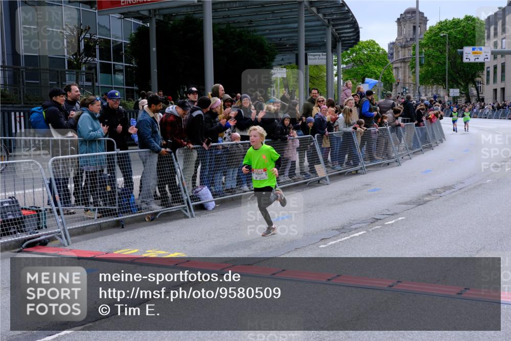 25.04.2026 - Das Zehntel Tim E. http://msf.ph/oto/9580509 25.04.2026 12:47:25 Ziel 12325, 12663 meine-sportfotos.de