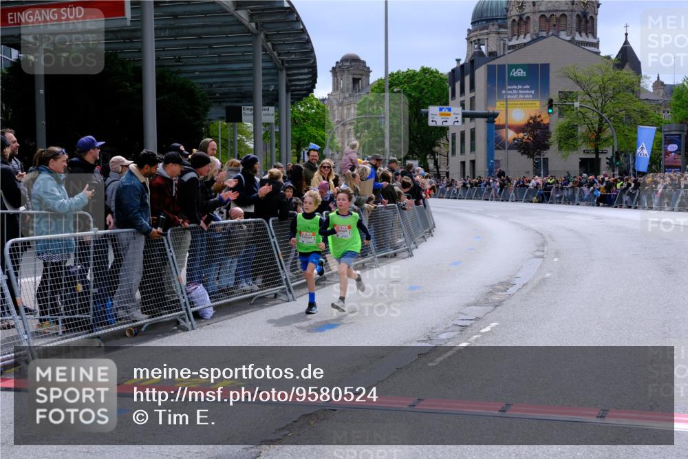 25.04.2026 - Das Zehntel Tim E. http://msf.ph/oto/9580524 25.04.2026 12:47:32 Ziel 10837, 10857 meine-sportfotos.de