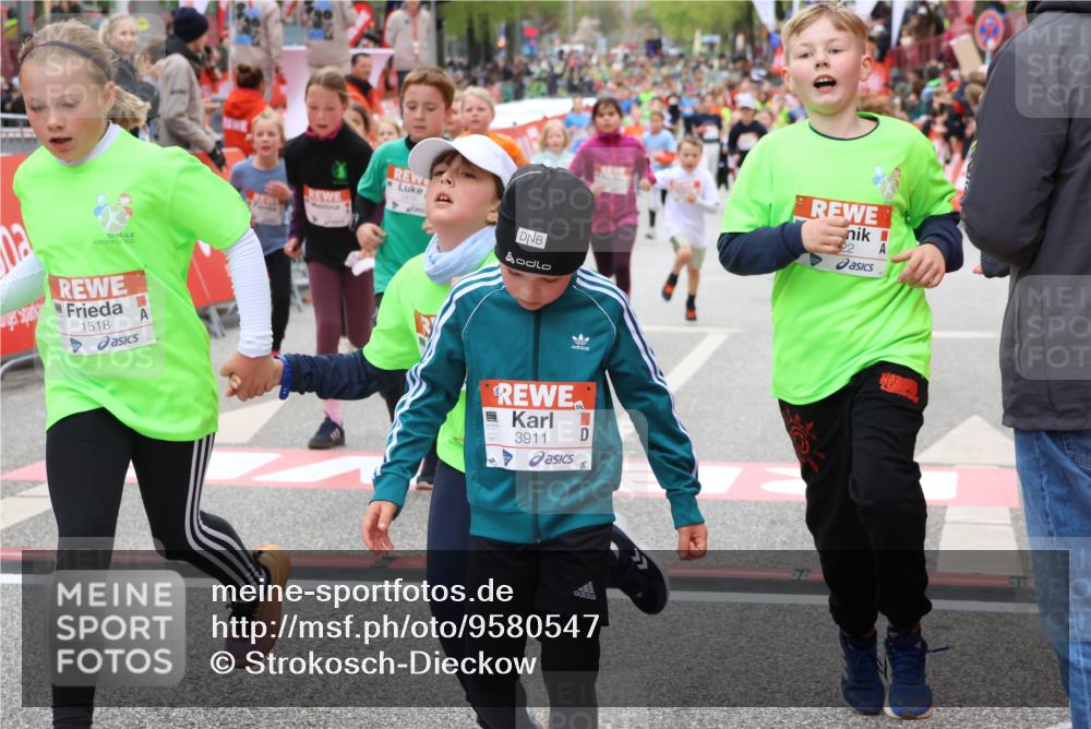 25.04.2026 - Das Zehntel Strokosch-Dieckow http://msf.ph/oto/9580547 25.04.2026 08:58:56 Ziel 1518, 1520, 1522, 1543, 1552, 1733, 2314, 2471, 2476, 2561, 2580, 2655, 2685, 2947, 3346, 3368, 3381, 3687, 3710, 3712, 3894, 3911, 1518, 1520, 1522, 1543, 1552, 1733, 2314, 2471, 2476, 2561, 2580, 2655, 2685, 2947, 3346, 3368, 3381, 3687, 3710, 3712, 3894, 3911 meine-sportfotos.de
