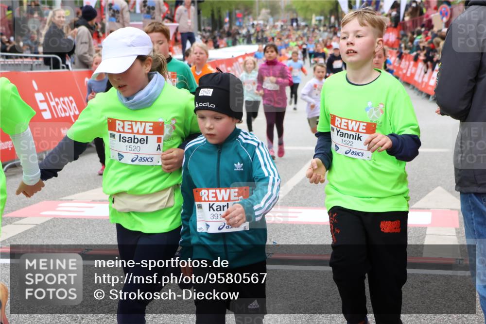 25.04.2026 - Das Zehntel Strokosch-Dieckow http://msf.ph/oto/9580567 25.04.2026 08:58:56 Ziel 1518, 1520, 1522, 1543, 1552, 1733, 2314, 2471, 2476, 2561, 2580, 2655, 2685, 2947, 3346, 3368, 3381, 3687, 3710, 3712, 3894, 3911, 1518, 1520, 1522, 1543, 1552, 1733, 2314, 2471, 2476, 2561, 2580, 2655, 2685, 2947, 3346, 3368, 3381, 3687, 3710, 3712, 3894, 3911 meine-sportfotos.de