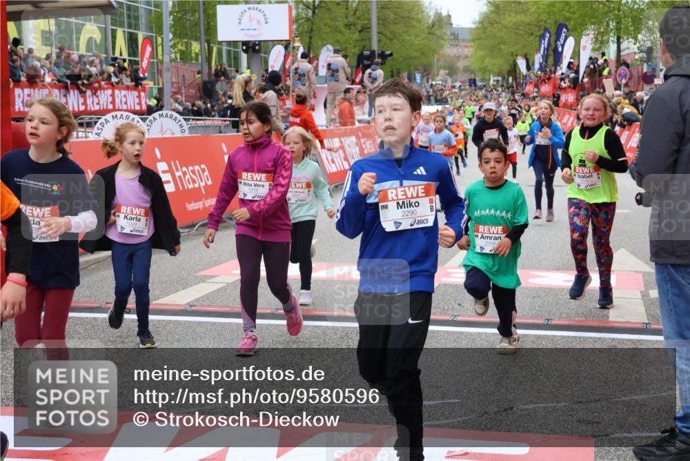 25.04.2026 - Das Zehntel Strokosch-Dieckow http://msf.ph/oto/9580596 25.04.2026 08:59:00 Ziel 1019, 1029, 1156, 1518, 1520, 1522, 1733, 1752, 2232, 2290, 2314, 2471, 2476, 3346, 3368, 3381, 3687, 3712, 3911, 3942, 1019, 1029, 1156, 1518, 1520, 1522, 1733, 1752, 2232, 2290, 2314, 2471, 2476, 3346, 3368, 3381, 3687, 3712, 3911, 3942 meine-sportfotos.de