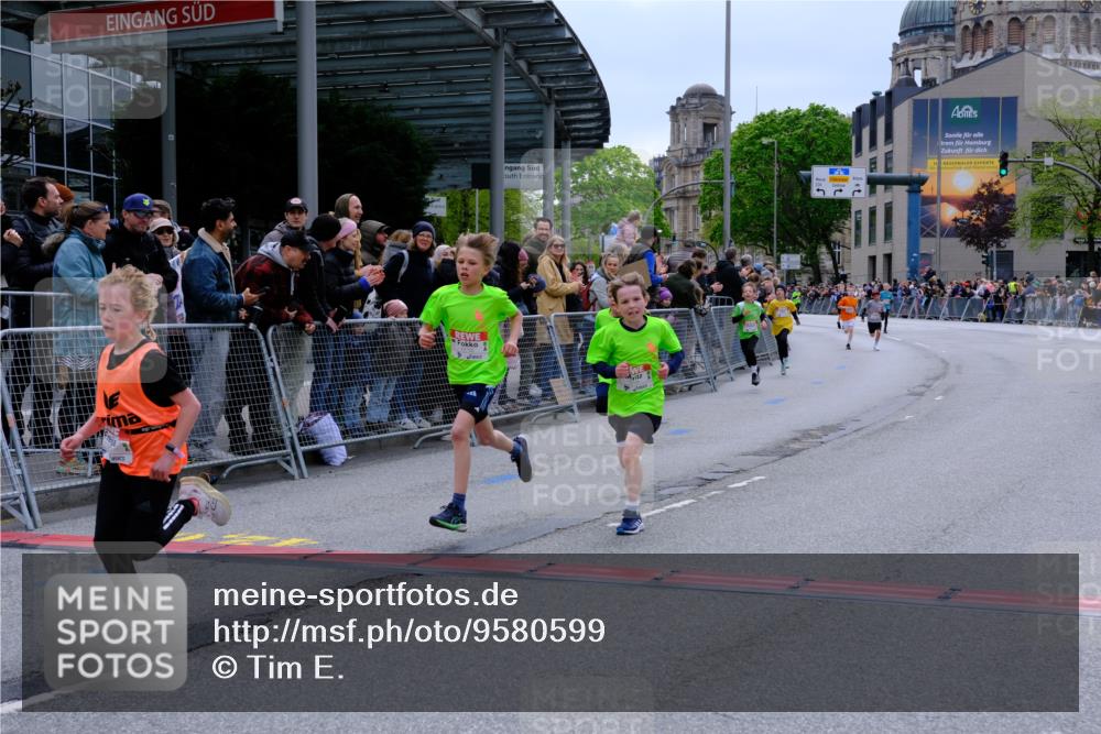 25.04.2026 - Das Zehntel Tim E. http://msf.ph/oto/9580599 25.04.2026 12:47:54 Ziel 10002, 10253, 11850, 11852, 11858, 12140, 12673, 12678, 12752, 12758, 12962 meine-sportfotos.de