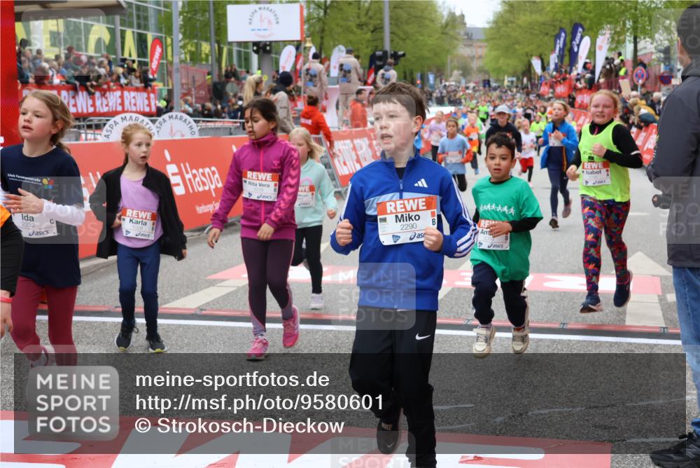 25.04.2026 - Das Zehntel Strokosch-Dieckow http://msf.ph/oto/9580601 25.04.2026 08:59:00 Ziel 1019, 1029, 1156, 1518, 1520, 1522, 1733, 1752, 2232, 2290, 2314, 2471, 2476, 3346, 3368, 3381, 3687, 3712, 3911, 3942, 1019, 1029, 1156, 1518, 1520, 1522, 1733, 1752, 2232, 2290, 2314, 2471, 2476, 3346, 3368, 3381, 3687, 3712, 3911, 3942 meine-sportfotos.de