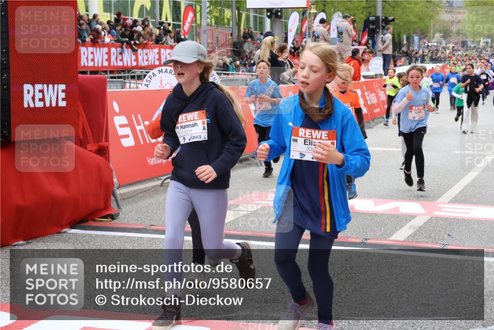 25.04.2026 - Das Zehntel Strokosch-Dieckow http://msf.ph/oto/9580657 25.04.2026 08:59:04 Ziel 1019, 1029, 1156, 1163, 1181, 1211, 1215, 1752, 1808, 2232, 2290, 2314, 2359, 2861, 2992, 3166, 3346, 3353, 3368, 3381, 3687, 3942, 1019, 1029, 1156, 1163, 1181, 1211, 1215, 1752, 1808, 2232, 2290, 2314, 2359, 2861, 2992, 3166, 3346, 3353, 3368, 3381, 3687, 3942 meine-sportfotos.de