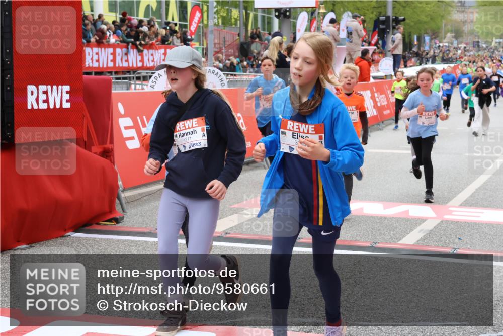 25.04.2026 - Das Zehntel Strokosch-Dieckow http://msf.ph/oto/9580661 25.04.2026 08:59:04 Ziel 1019, 1029, 1156, 1163, 1181, 1211, 1215, 1752, 1808, 2232, 2290, 2314, 2359, 2861, 2992, 3166, 3346, 3353, 3368, 3381, 3687, 3942, 1019, 1029, 1156, 1163, 1181, 1211, 1215, 1752, 1808, 2232, 2290, 2314, 2359, 2861, 2992, 3166, 3346, 3353, 3368, 3381, 3687, 3942 meine-sportfotos.de