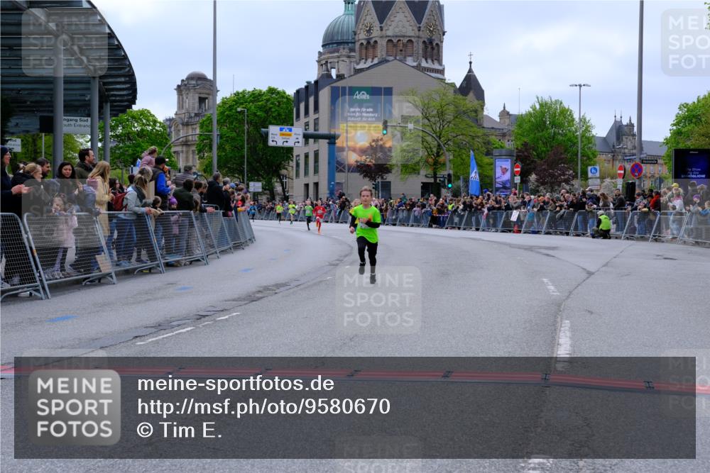 25.04.2026 - Das Zehntel Tim E. http://msf.ph/oto/9580670 25.04.2026 12:48:07 Ziel 11343, 12257, 12437, 12737, 12991 meine-sportfotos.de
