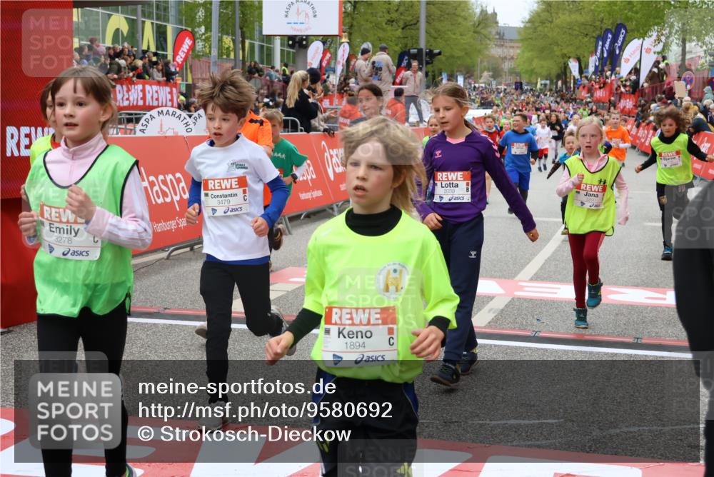 25.04.2026 - Das Zehntel Strokosch-Dieckow http://msf.ph/oto/9580692 25.04.2026 08:59:09 Ziel 1144, 1163, 1181, 1211, 1215, 1808, 1892, 1894, 2030, 2035, 2359, 2426, 2861, 2976, 2992, 3158, 3166, 3200, 3278, 3353, 3479, 3725, 1144, 1163, 1181, 1211, 1215, 1808, 1892, 1894, 2030, 2035, 2359, 2426, 2861, 2976, 2992, 3158, 3166, 3200, 3278, 3353, 3479, 3725 meine-sportfotos.de
