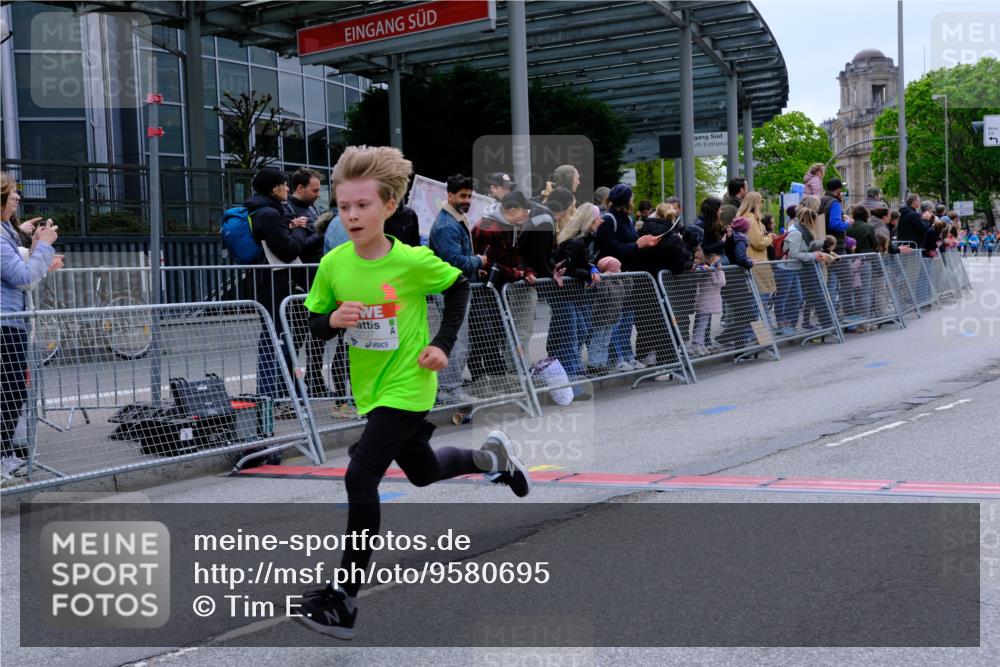 25.04.2026 - Das Zehntel Tim E. http://msf.ph/oto/9580695 25.04.2026 12:48:09 Ziel 10269, 12257, 12277, 12737, 12991 meine-sportfotos.de