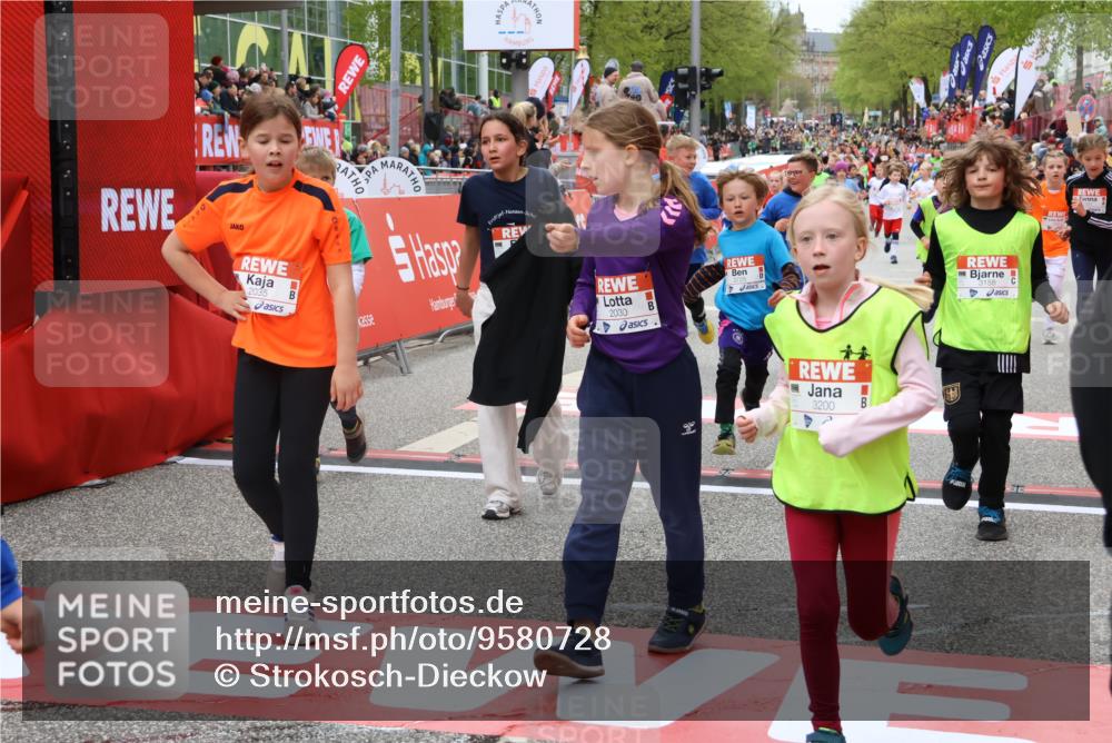 25.04.2026 - Das Zehntel Strokosch-Dieckow http://msf.ph/oto/9580728 25.04.2026 08:59:11 Ziel 1144, 1163, 1181, 1402, 1808, 1892, 1894, 1994, 2030, 2035, 2147, 2150, 2331, 2426, 2861, 2976, 2992, 3158, 3166, 3200, 3278, 3479, 3725, 3955, 1144, 1163, 1181, 1402, 1808, 1892, 1894, 1994, 2030, 2035, 2147, 2150, 2331, 2426, 2861, 2976, 2992, 3158, 3166, 3200, 3278, 3479, 3725, 3955 meine-sportfotos.de