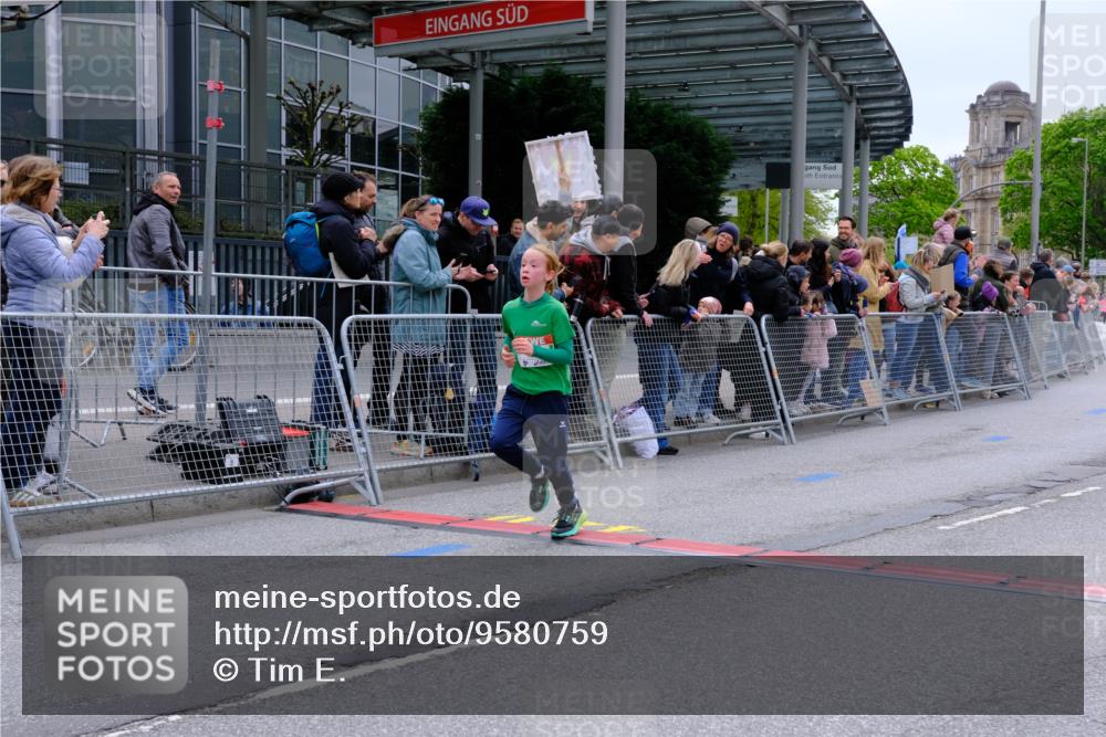 25.04.2026 - Das Zehntel Tim E. http://msf.ph/oto/9580759 25.04.2026 12:48:28 Ziel 10666, 11161, 11332, 11346, 11672, 12795, 12868 meine-sportfotos.de