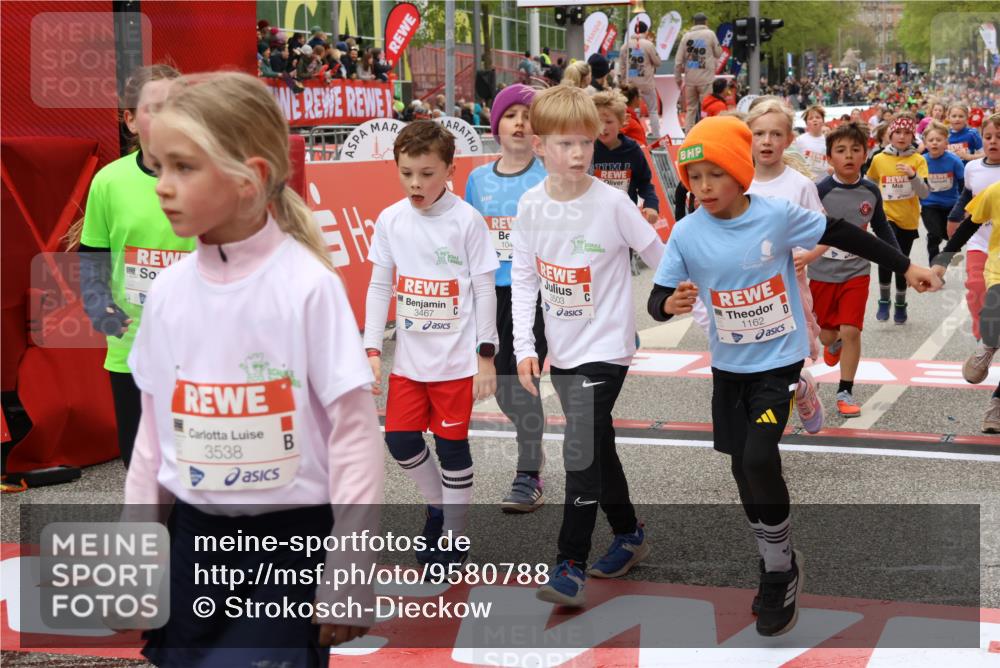 25.04.2026 - Das Zehntel Strokosch-Dieckow http://msf.ph/oto/9580788 25.04.2026 08:59:20 Ziel 1046, 1276, 1512, 1619, 1672, 1755, 1756, 1839, 1964, 2111, 2838, 2854, 2866, 2867, 3257, 3326, 3455, 3467, 3503, 3528, 3538, 3702, 3943, 3965, 1046, 1276, 1512, 1619, 1672, 1755, 1756, 1839, 1964, 2111, 2838, 2854, 2866, 2867, 3257, 3326, 3455, 3467, 3503, 3528, 3538, 3943 meine-sportfotos.de