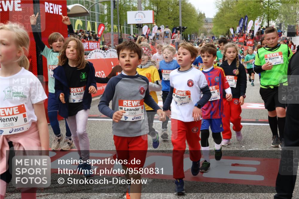 25.04.2026 - Das Zehntel Strokosch-Dieckow http://msf.ph/oto/9580831 25.04.2026 08:59:23 Ziel 1046, 1162, 1276, 1404, 1512, 1600, 1601, 1619, 1672, 1755, 1756, 1966, 1970, 2007, 2111, 2345, 2447, 2838, 2854, 2866, 2867, 3143, 3157, 3326, 3355, 3361, 3467, 3486, 3503, 3507, 3528, 3565, 3702, 3900, 3965, 1046, 1162, 1276, 1404, 1512, 1600, 1601, 1619, 1672, 1755, 1756, 1966, 1970, 2007, 2111, 2345, 2447, 2838, 2854, 2866, 2867, 3143, 3157, 3326, 3355, 3361, 3467, 3486, 3503, 3507, 3528, 3565 meine-sportfotos.de
