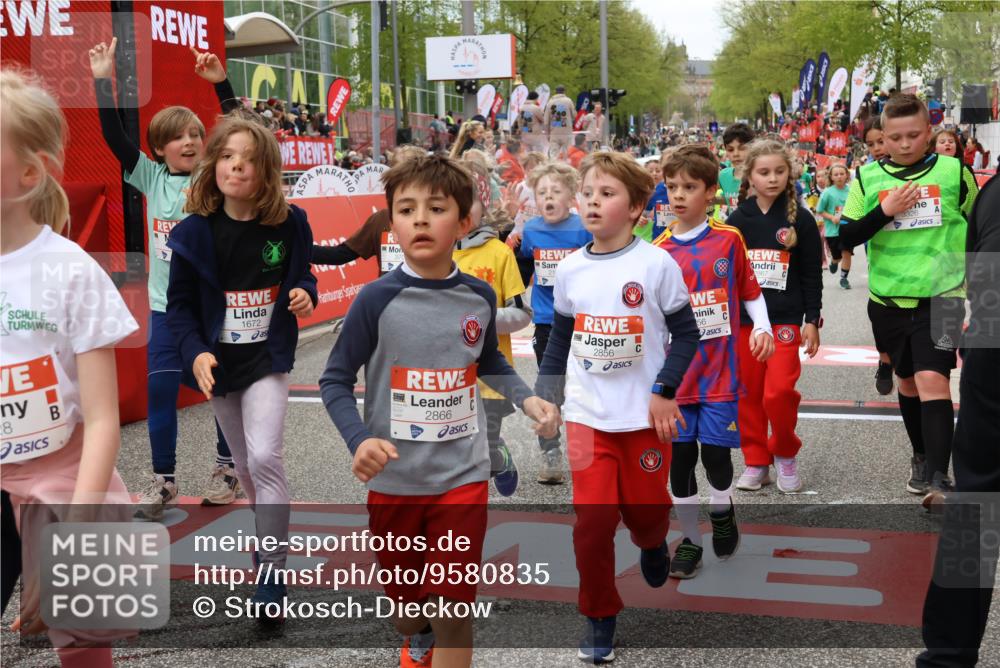 25.04.2026 - Das Zehntel Strokosch-Dieckow http://msf.ph/oto/9580835 25.04.2026 08:59:23 Ziel 1046, 1162, 1276, 1404, 1512, 1600, 1601, 1619, 1672, 1755, 1756, 1966, 1970, 2007, 2111, 2345, 2447, 2838, 2854, 2866, 2867, 3143, 3157, 3326, 3355, 3361, 3467, 3486, 3503, 3507, 3528, 3565, 3702, 3900, 3965, 1046, 1162, 1276, 1404, 1512, 1600, 1601, 1619, 1672, 1755, 1756, 1966, 1970, 2007, 2111, 2345, 2447, 2838, 2854, 2866, 2867, 3143, 3157, 3326, 3355, 3361, 3467, 3486, 3503, 3507, 3528, 3565 meine-sportfotos.de