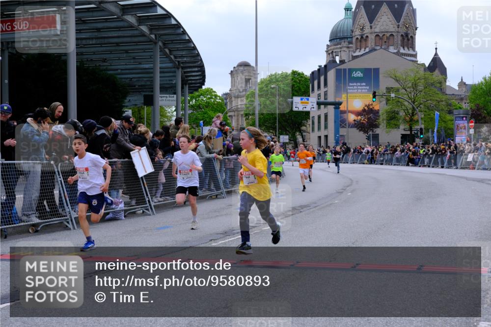 25.04.2026 - Das Zehntel Tim E. http://msf.ph/oto/9580893 25.04.2026 12:48:55 Ziel 10877, 11341, 11488, 11497, 11772, 12196, 12414, 12462, 12465, 13011, 13013 meine-sportfotos.de