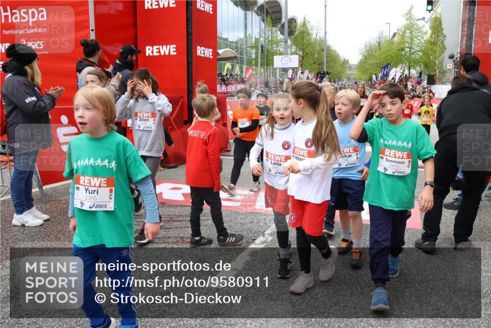 25.04.2026 - Das Zehntel Strokosch-Dieckow http://msf.ph/oto/9580911 25.04.2026 08:59:33 Ziel 1096, 1165, 1177, 1421, 1544, 1626, 1630, 1670, 2014, 2033, 2252, 2255, 2337, 2385, 2410, 2419, 2441, 2553, 2714, 2863, 2885, 2887, 2927, 2986, 3084, 3376, 3403, 3412, 3422, 3518, 1096, 1165, 1177, 1421, 1544, 1626, 1630, 1670, 2014, 2033, 2252, 2255, 2337, 2385, 2410, 2419, 2441, 2553, 2714, 2863, 2885, 2887, 2927, 2986, 3084, 3376, 3403, 3412, 3422, 3518 meine-sportfotos.de