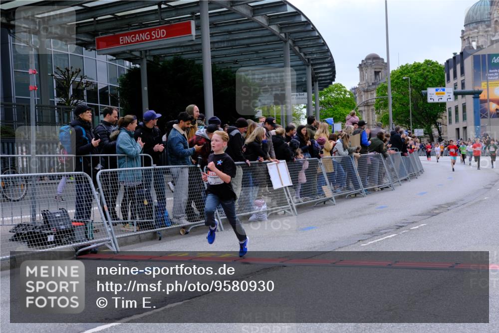 25.04.2026 - Das Zehntel Tim E. http://msf.ph/oto/9580930 25.04.2026 12:49:02 Ziel 10812, 11020, 11735, 12462, 12465, 13013 meine-sportfotos.de