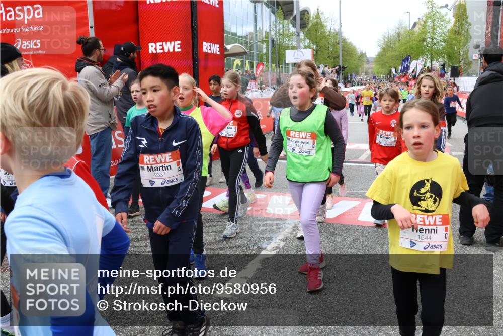 25.04.2026 - Das Zehntel Strokosch-Dieckow http://msf.ph/oto/9580956 25.04.2026 08:59:37 Ziel 1096, 1158, 1177, 1409, 1421, 1544, 1670, 1940, 2022, 2252, 2255, 2337, 2419, 2441, 2465, 2553, 2582, 2771, 2863, 2927, 2955, 2986, 3084, 3095, 3376, 3378, 3403, 3412, 3422, 3438, 3443, 1096, 1158, 1177, 1409, 1421, 1544, 1670, 1940, 2022, 2252, 2255, 2337, 2419, 2441, 2465, 2553, 2582, 2771, 2863, 2927, 2955, 2986, 3084, 3095, 3376, 3378, 3403, 3412, 3422, 3438, 3443 meine-sportfotos.de