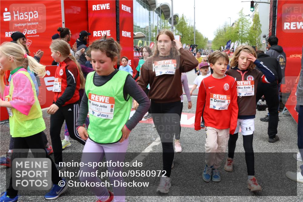25.04.2026 - Das Zehntel Strokosch-Dieckow http://msf.ph/oto/9580972 25.04.2026 08:59:39 Ziel 1096, 1158, 1177, 1409, 1421, 1475, 1544, 1940, 2022, 2252, 2255, 2419, 2441, 2465, 2488, 2582, 2771, 2915, 2955, 2986, 3084, 3095, 3376, 3378, 3403, 3412, 3422, 3438, 3443, 4066, 1096, 1158, 1177, 1409, 1421, 1475, 1544, 1940, 2022, 2252, 2255, 2419, 2441, 2465, 2488, 2582, 2771, 2915, 2955, 2986, 3084, 3095, 3376, 3378, 3403, 3412, 3422, 3438, 3443, 4066 meine-sportfotos.de