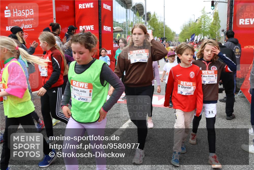 25.04.2026 - Das Zehntel Strokosch-Dieckow http://msf.ph/oto/9580977 25.04.2026 08:59:39 Ziel 1096, 1158, 1177, 1409, 1421, 1475, 1544, 1940, 2022, 2252, 2255, 2419, 2441, 2465, 2488, 2582, 2771, 2915, 2955, 2986, 3084, 3095, 3376, 3378, 3403, 3412, 3422, 3438, 3443, 4066, 1096, 1158, 1177, 1409, 1421, 1475, 1544, 1940, 2022, 2252, 2255, 2419, 2441, 2465, 2488, 2582, 2771, 2915, 2955, 2986, 3084, 3095, 3376, 3378, 3403, 3412, 3422, 3438, 3443, 4066 meine-sportfotos.de