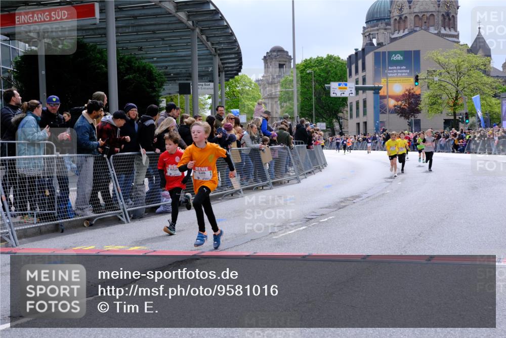 25.04.2026 - Das Zehntel Tim E. http://msf.ph/oto/9581016 25.04.2026 12:49:18 Ziel 10264, 10266, 10559, 10602, 10808, 11082, 11255, 12271, 12302, 12307, 12406 meine-sportfotos.de