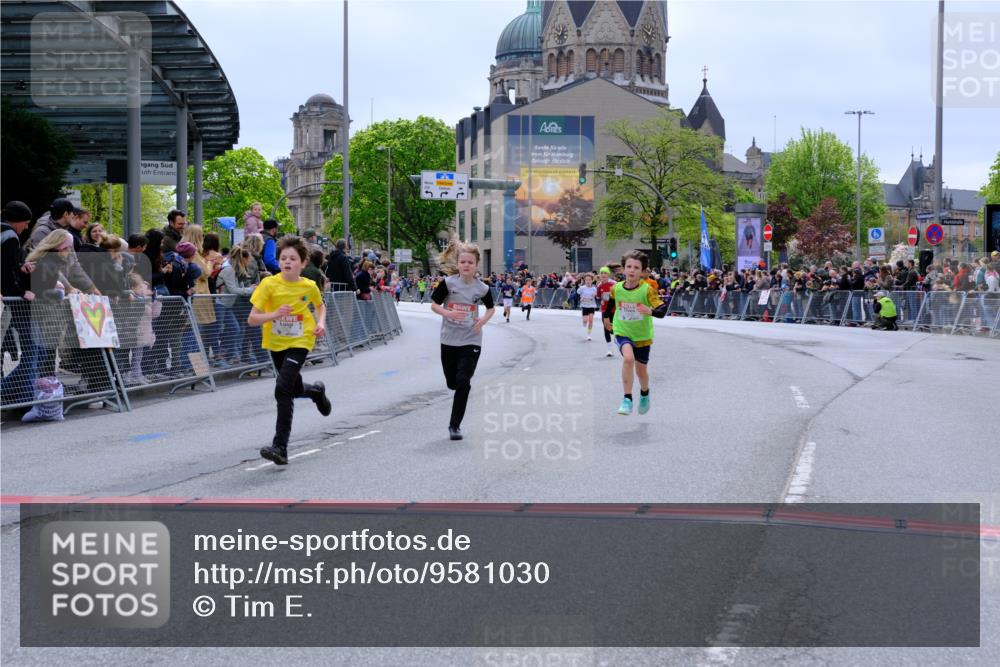 25.04.2026 - Das Zehntel Tim E. http://msf.ph/oto/9581030 25.04.2026 12:49:22 Ziel 10264, 10266, 10559, 10808, 11255, 11467, 12212, 12271, 12302, 12307, 12406, 12438 meine-sportfotos.de