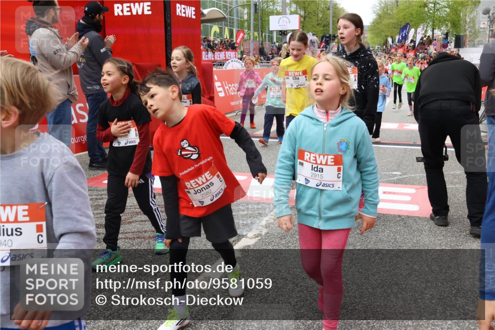 25.04.2026 - Das Zehntel Strokosch-Dieckow http://msf.ph/oto/9581059 25.04.2026 08:59:43 Ziel 1158, 1409, 1475, 1494, 1507, 1694, 1849, 1940, 2022, 2465, 2488, 2498, 2582, 2771, 2803, 2830, 2915, 2955, 3350, 3357, 3378, 3383, 3800, 4066, 1158, 1409, 1475, 1494, 1507, 1694, 1849, 1940, 2022, 2465, 2488, 2498, 2582, 2771, 2803, 2830, 2915, 2955, 3350, 3357, 3378, 3383, 3800, 4066 meine-sportfotos.de