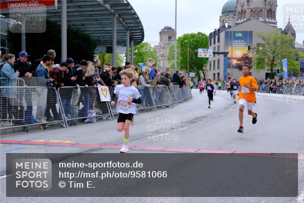 25.04.2026 - Das Zehntel Tim E. http://msf.ph/oto/9581066 25.04.2026 12:49:27 Ziel 10176, 10429, 10808, 11255, 11467, 12212, 12302, 12307, 12438, 12970 meine-sportfotos.de