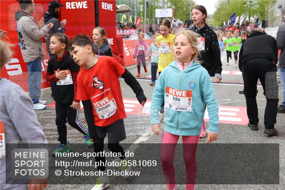 25.04.2026 - Das Zehntel Strokosch-Dieckow http://msf.ph/oto/9581069 25.04.2026 08:59:44 Ziel 1409, 1475, 1494, 1507, 1508, 1694, 1845, 1849, 1940, 2022, 2349, 2488, 2498, 2582, 2771, 2803, 2830, 2915, 2955, 3350, 3357, 3378, 3383, 3800, 3913, 4066, 1409, 1475, 1494, 1507, 1508, 1694, 1845, 1849, 1940, 2022, 2349, 2488, 2498, 2582, 2771, 2803, 2830, 2915, 2955, 3350, 3357, 3378, 3383, 3800, 3913, 4066 meine-sportfotos.de