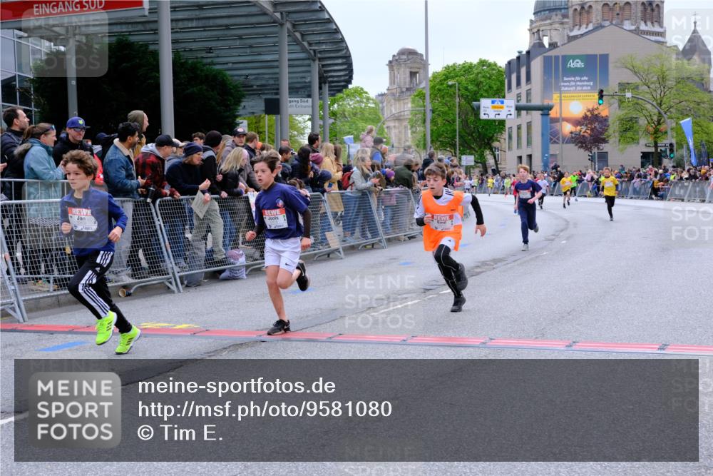 25.04.2026 - Das Zehntel Tim E. http://msf.ph/oto/9581080 25.04.2026 12:49:31 Ziel 10171, 10176, 10429, 11390, 11467, 11802, 12212, 12438, 12970 meine-sportfotos.de
