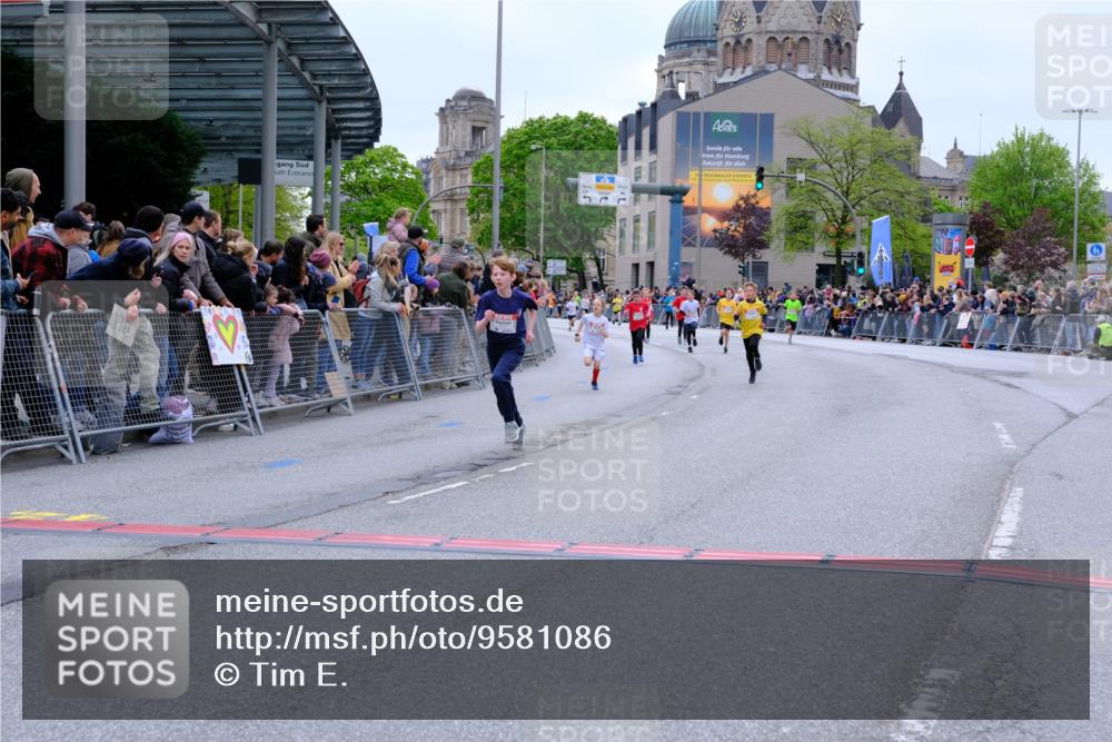 25.04.2026 - Das Zehntel Tim E. http://msf.ph/oto/9581086 25.04.2026 12:49:32 Ziel 10171, 10176, 10429, 11390, 11467, 11802, 12212, 12438, 12970 meine-sportfotos.de