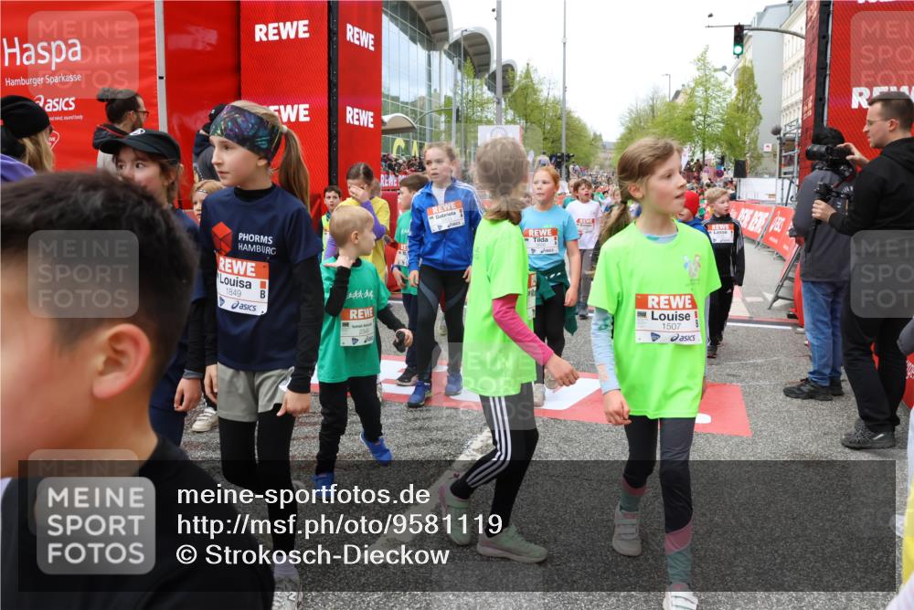 25.04.2026 - Das Zehntel Strokosch-Dieckow http://msf.ph/oto/9581119 25.04.2026 08:59:51 Ziel 1071, 1361, 1422, 1487, 1507, 1508, 1660, 1694, 1845, 1849, 1908, 1995, 2333, 2349, 2433, 2445, 2467, 2498, 2539, 2744, 2775, 2952, 2961, 3404, 3418, 3427, 3492, 3748, 3751, 3768, 3856, 3897, 3913, 1071, 1361, 1422, 1487, 1507, 1508, 1660, 1694, 1845, 1849, 1908, 1995, 2333, 2349, 2433, 2445, 2467, 2498, 2539, 2744, 2775, 2952, 2961, 3404, 3418, 3427, 3492, 3748, 3751, 3768, 3856, 3897, 3913 meine-sportfotos.de