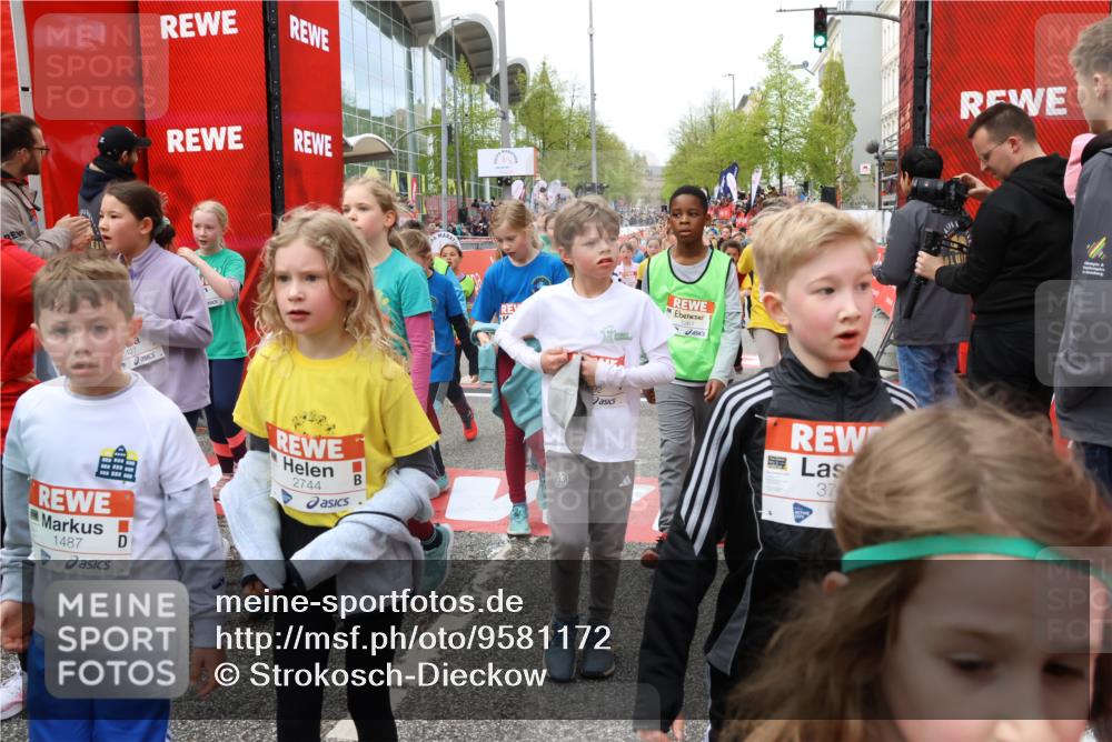 25.04.2026 - Das Zehntel Strokosch-Dieckow http://msf.ph/oto/9581172 25.04.2026 08:59:56 Ziel 1178, 1251, 1361, 1377, 1487, 1547, 1549, 1829, 1908, 1995, 2041, 2347, 2467, 2509, 2511, 2539, 2721, 2744, 2750, 2792, 2952, 2961, 3174, 3208, 3404, 3418, 3427, 3492, 3661, 3679, 3717, 3768, 3883, 3897, 3912, 1178, 1251, 1361, 1377, 1487, 1547, 1549, 1829, 1908, 1995, 2041, 2347, 2467, 2509, 2511, 2539, 2721, 2744, 2750, 2792, 2952, 2961, 3174, 3208, 3404, 3418, 3427, 3492, 3661, 3679, 3717, 3768, 3883, 3897, 3912 meine-sportfotos.de