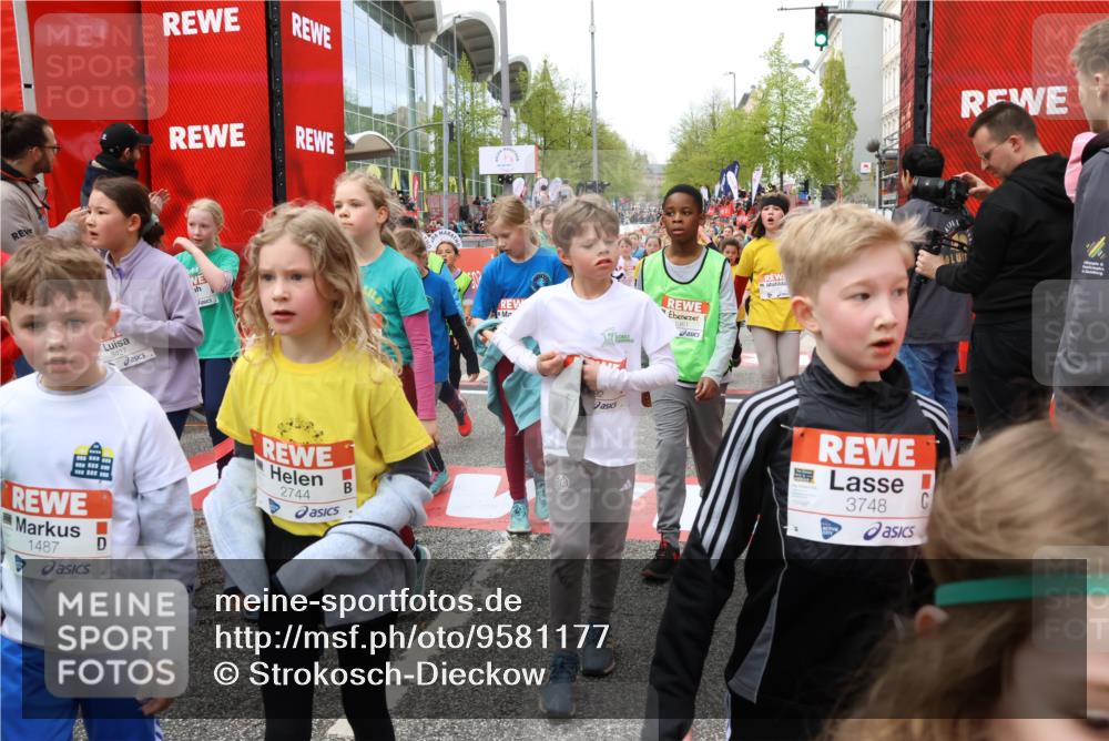 25.04.2026 - Das Zehntel Strokosch-Dieckow http://msf.ph/oto/9581177 25.04.2026 08:59:56 Ziel 1178, 1251, 1361, 1377, 1487, 1547, 1549, 1829, 1908, 1995, 2041, 2347, 2467, 2509, 2511, 2539, 2721, 2744, 2750, 2792, 2952, 2961, 3174, 3208, 3404, 3418, 3427, 3492, 3661, 3679, 3717, 3768, 3883, 3897, 3912, 1178, 1251, 1361, 1377, 1487, 1547, 1549, 1829, 1908, 1995, 2041, 2347, 2467, 2509, 2511, 2539, 2721, 2744, 2750, 2792, 2952, 2961, 3174, 3208, 3404, 3418, 3427, 3492, 3661, 3679, 3717, 3768, 3883, 3897, 3912 meine-sportfotos.de
