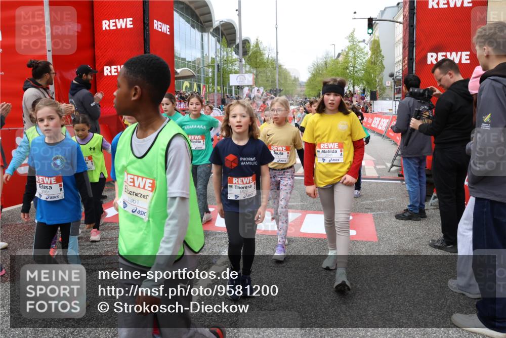 25.04.2026 - Das Zehntel Strokosch-Dieckow http://msf.ph/oto/9581200 25.04.2026 08:59:58 Ziel 1129, 1178, 1251, 1361, 1377, 1457, 1547, 1549, 1597, 1829, 1995, 2041, 2347, 2467, 2507, 2509, 2511, 2539, 2721, 2750, 2792, 2952, 2961, 3174, 3208, 3427, 3661, 3679, 3717, 3883, 3897, 3912, 1129, 1178, 1251, 1361, 1377, 1457, 1547, 1549, 1597, 1829, 1995, 2041, 2347, 2467, 2507, 2509, 2511, 2539, 2721, 2750, 2792, 2952, 2961, 3174, 3208, 3427, 3661, 3679, 3717, 3883, 3897, 3912 meine-sportfotos.de