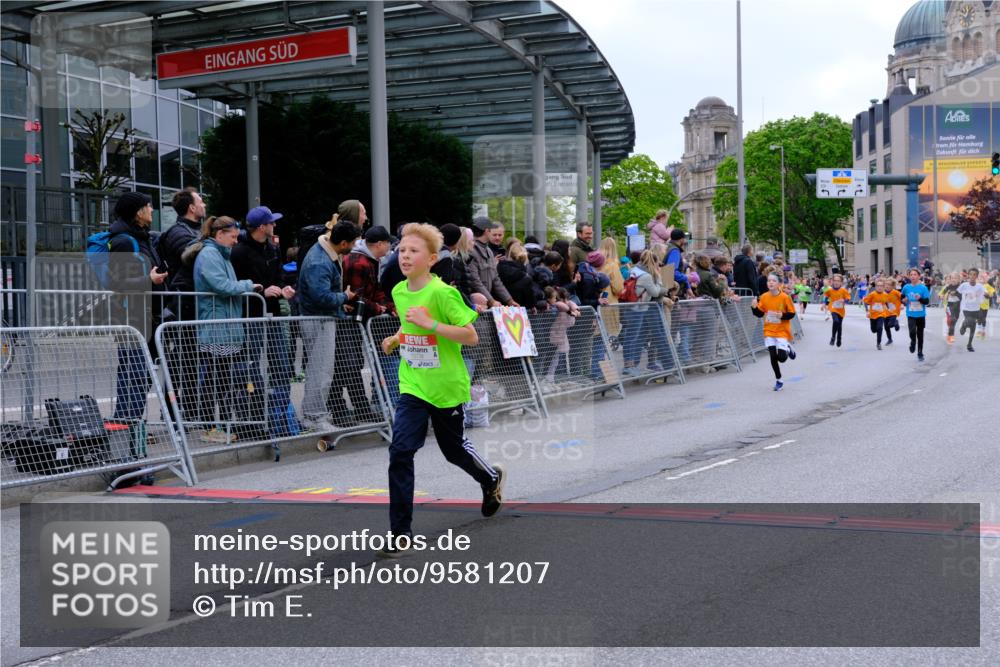 25.04.2026 - Das Zehntel Tim E. http://msf.ph/oto/9581207 25.04.2026 12:49:50 Ziel 10394, 10502, 11261, 11338, 11468, 11503, 11521, 12037, 12304, 12401, 12402, 12403, 12452, 12738, 13024 meine-sportfotos.de