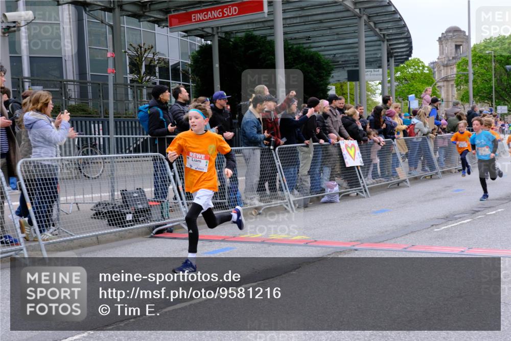 25.04.2026 - Das Zehntel Tim E. http://msf.ph/oto/9581216 25.04.2026 12:49:53 Ziel 10394, 10502, 11261, 11468, 11521, 12293, 12295, 12304, 12401, 12402, 12403, 12452, 12738, 12797, 13024 meine-sportfotos.de