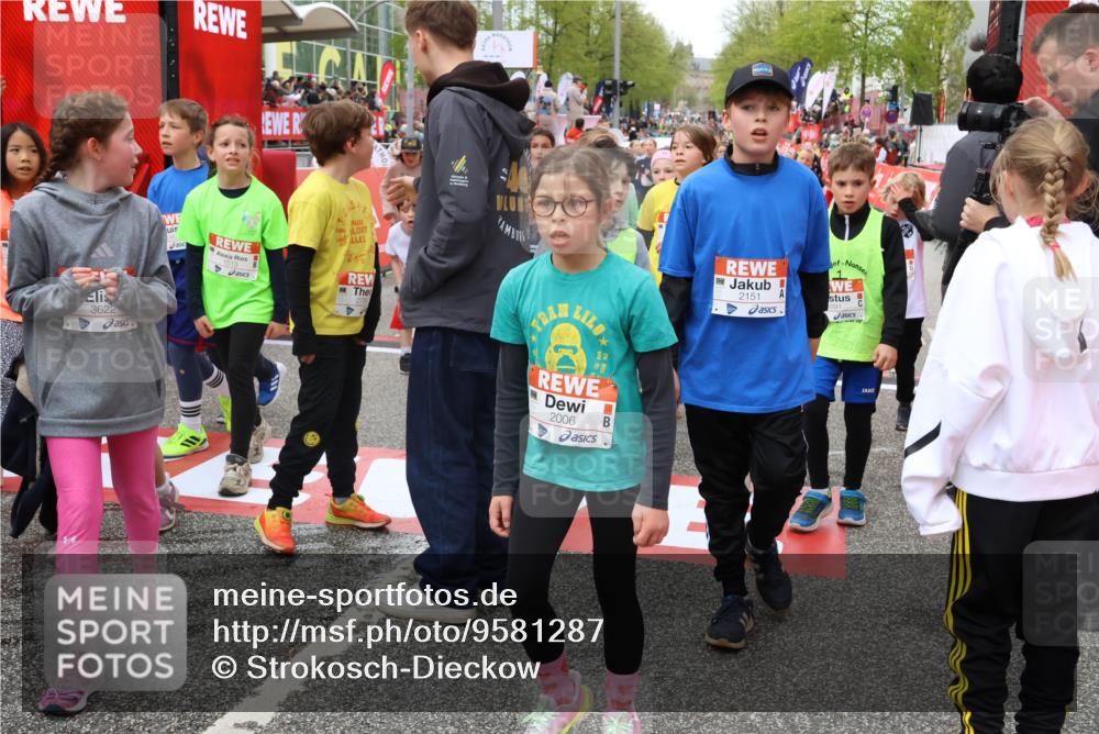 25.04.2026 - Das Zehntel Strokosch-Dieckow http://msf.ph/oto/9581287 25.04.2026 09:00:15 Ziel 1066, 1074, 1091, 1093, 1505, 1510, 1513, 1586, 1778, 1802, 2006, 2048, 2132, 2136, 2151, 2622, 2717, 2732, 2844, 3115, 3351, 3508, 3511, 3523, 3541, 3626, 3696, 3839, 3841, 3948, 1066, 1074, 1091, 1093, 1505, 1510, 1513, 1586, 1778, 1802, 2006, 2048, 2132, 2136, 2151, 2622, 2717, 2732, 2844, 3115, 3351, 3508, 3511, 3523, 3541, 3626, 3696, 3839, 3841, 3948 meine-sportfotos.de
