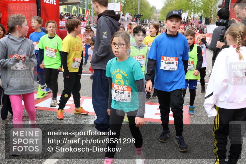 25.04.2026 - Das Zehntel Strokosch-Dieckow http://msf.ph/oto/9581298 25.04.2026 09:00:16 Ziel 1039, 1066, 1074, 1091, 1093, 1505, 1510, 1513, 1586, 1596, 1778, 1802, 2048, 2132, 2136, 2151, 2622, 2717, 2732, 2844, 3115, 3207, 3351, 3476, 3508, 3523, 3626, 3839, 3841, 3948, 1039, 1066, 1074, 1091, 1093, 1505, 1510, 1513, 1586, 1596, 1778, 1802, 2048, 2132, 2136, 2151, 2622, 2717, 2732, 2844, 3115, 3207, 3351, 3476, 3508, 3523, 3626, 3839, 3841, 3948 meine-sportfotos.de