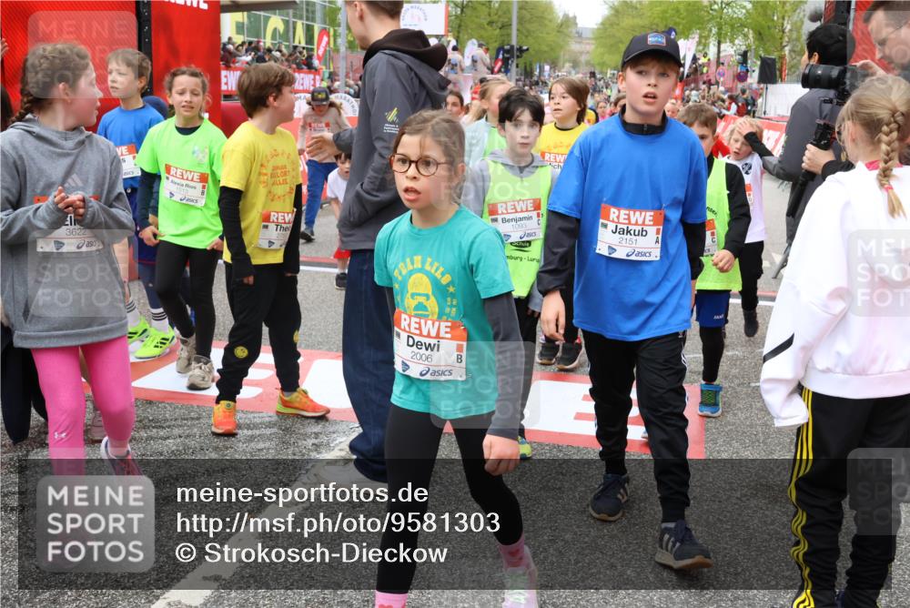 25.04.2026 - Das Zehntel Strokosch-Dieckow http://msf.ph/oto/9581303 25.04.2026 09:00:16 Ziel 1039, 1066, 1074, 1091, 1093, 1505, 1510, 1513, 1586, 1596, 1778, 1802, 2048, 2132, 2136, 2151, 2622, 2717, 2732, 2844, 3115, 3207, 3351, 3476, 3508, 3523, 3626, 3839, 3841, 3948, 1039, 1066, 1074, 1091, 1093, 1505, 1510, 1513, 1586, 1596, 1778, 1802, 2048, 2132, 2136, 2151, 2622, 2717, 2732, 2844, 3115, 3207, 3351, 3476, 3508, 3523, 3626, 3839, 3841, 3948 meine-sportfotos.de