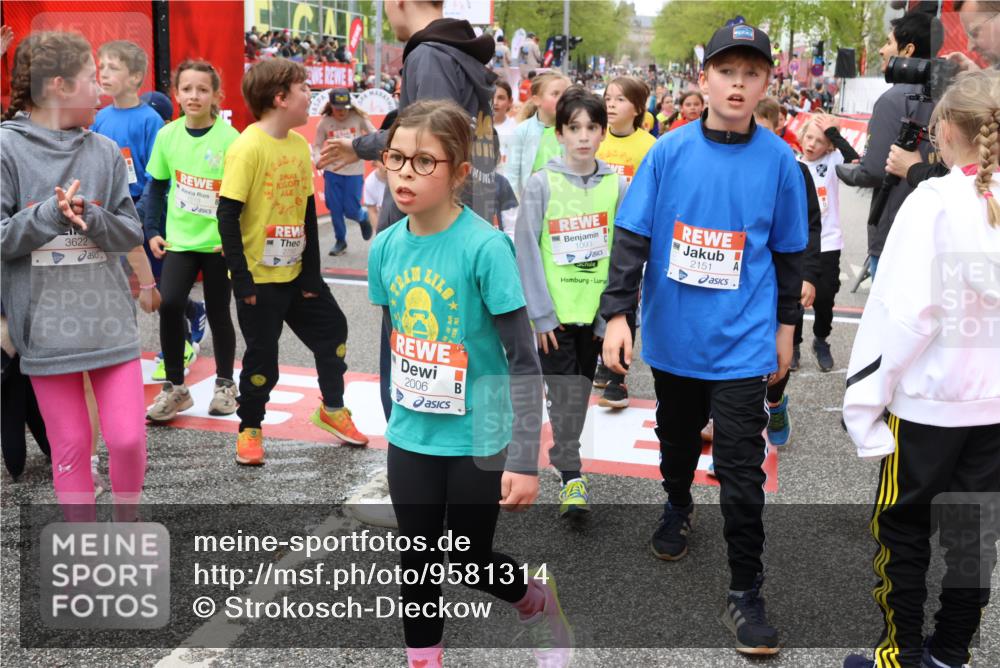 25.04.2026 - Das Zehntel Strokosch-Dieckow http://msf.ph/oto/9581314 25.04.2026 09:00:16 Ziel 1039, 1066, 1074, 1091, 1093, 1505, 1510, 1513, 1586, 1596, 1778, 1802, 2048, 2132, 2136, 2151, 2622, 2717, 2732, 2844, 3115, 3207, 3351, 3476, 3508, 3523, 3626, 3839, 3841, 3948, 1039, 1066, 1074, 1091, 1093, 1505, 1510, 1513, 1586, 1596, 1778, 1802, 2048, 2132, 2136, 2151, 2622, 2717, 2732, 2844, 3115, 3207, 3351, 3476, 3508, 3523, 3626, 3839, 3841, 3948 meine-sportfotos.de