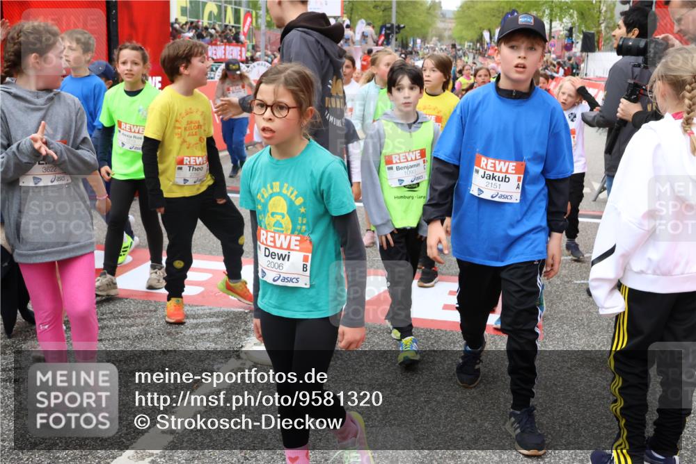 25.04.2026 - Das Zehntel Strokosch-Dieckow http://msf.ph/oto/9581320 25.04.2026 09:00:16 Ziel 1039, 1066, 1074, 1091, 1093, 1505, 1510, 1513, 1586, 1596, 1778, 1802, 2048, 2132, 2136, 2151, 2622, 2717, 2732, 2844, 3115, 3207, 3351, 3476, 3508, 3523, 3626, 3839, 3841, 3948, 1039, 1066, 1074, 1091, 1093, 1505, 1510, 1513, 1586, 1596, 1778, 1802, 2048, 2132, 2136, 2151, 2622, 2717, 2732, 2844, 3115, 3207, 3351, 3476, 3508, 3523, 3626, 3839, 3841, 3948 meine-sportfotos.de