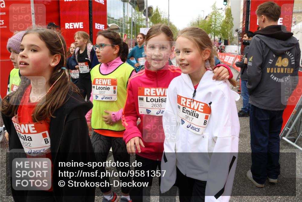 25.04.2026 - Das Zehntel Strokosch-Dieckow http://msf.ph/oto/9581357 25.04.2026 09:00:24 Ziel 1039, 1051, 1067, 1083, 1278, 1283, 1291, 1332, 1334, 1382, 1596, 1612, 2383, 2437, 2635, 2982, 3092, 3098, 3191, 3207, 3343, 3391, 3476, 3571, 3927, 3937, 1039, 1051, 1067, 1083, 1278, 1283, 1291, 1332, 1334, 1382, 1596, 1612, 2383, 2437, 2635, 2982, 3092, 3098, 3191, 3207, 3343, 3391, 3476, 3571, 3927, 3937 meine-sportfotos.de