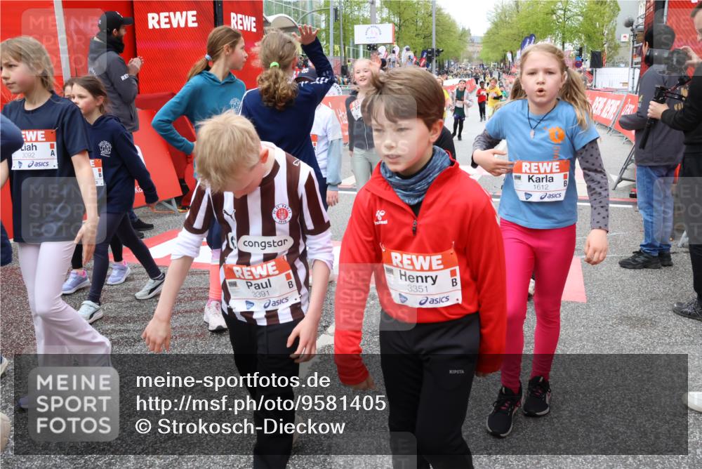 25.04.2026 - Das Zehntel Strokosch-Dieckow http://msf.ph/oto/9581405 25.04.2026 09:00:26 Ziel 1051, 1067, 1083, 1278, 1283, 1291, 1332, 1334, 1382, 1458, 1612, 2383, 2437, 2585, 2592, 2982, 3092, 3098, 3343, 3391, 3571, 3937, 1051, 1067, 1083, 1278, 1283, 1291, 1332, 1334, 1382, 1458, 1612, 2383, 2437, 2585, 2592, 2982, 3092, 3098, 3343, 3391, 3571, 3937 meine-sportfotos.de