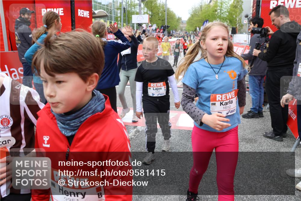 25.04.2026 - Das Zehntel Strokosch-Dieckow http://msf.ph/oto/9581415 25.04.2026 09:00:27 Ziel 1051, 1067, 1083, 1278, 1283, 1291, 1332, 1382, 1458, 1463, 1595, 1612, 2059, 2383, 2437, 2585, 2592, 2982, 3092, 3343, 3391, 3571, 3937, 3989, 1051, 1067, 1083, 1278, 1283, 1291, 1332, 1382, 1458, 1463, 1595, 1612, 2059, 2383, 2437, 2585, 2592, 2982, 3092, 3343, 3391, 3571, 3937, 3989 meine-sportfotos.de